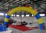 Inflatable arch